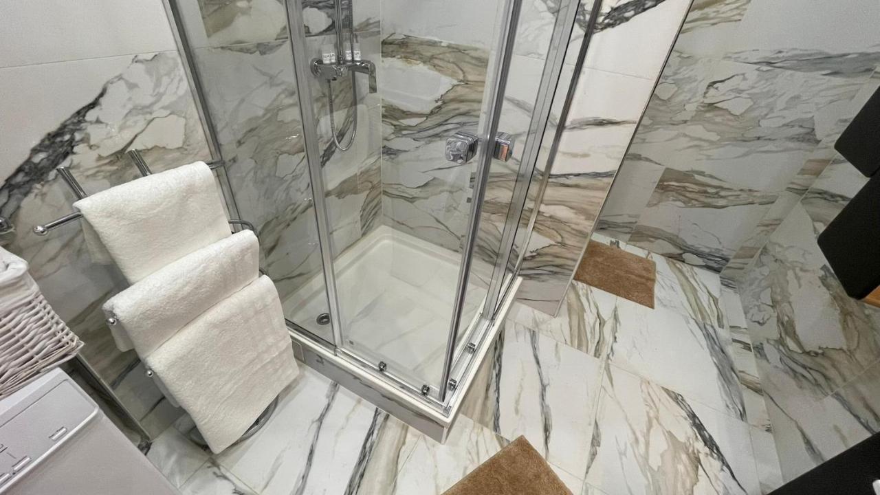 D&D Schonbrunner Deluxe Apartment Vídeň Exteriér fotografie